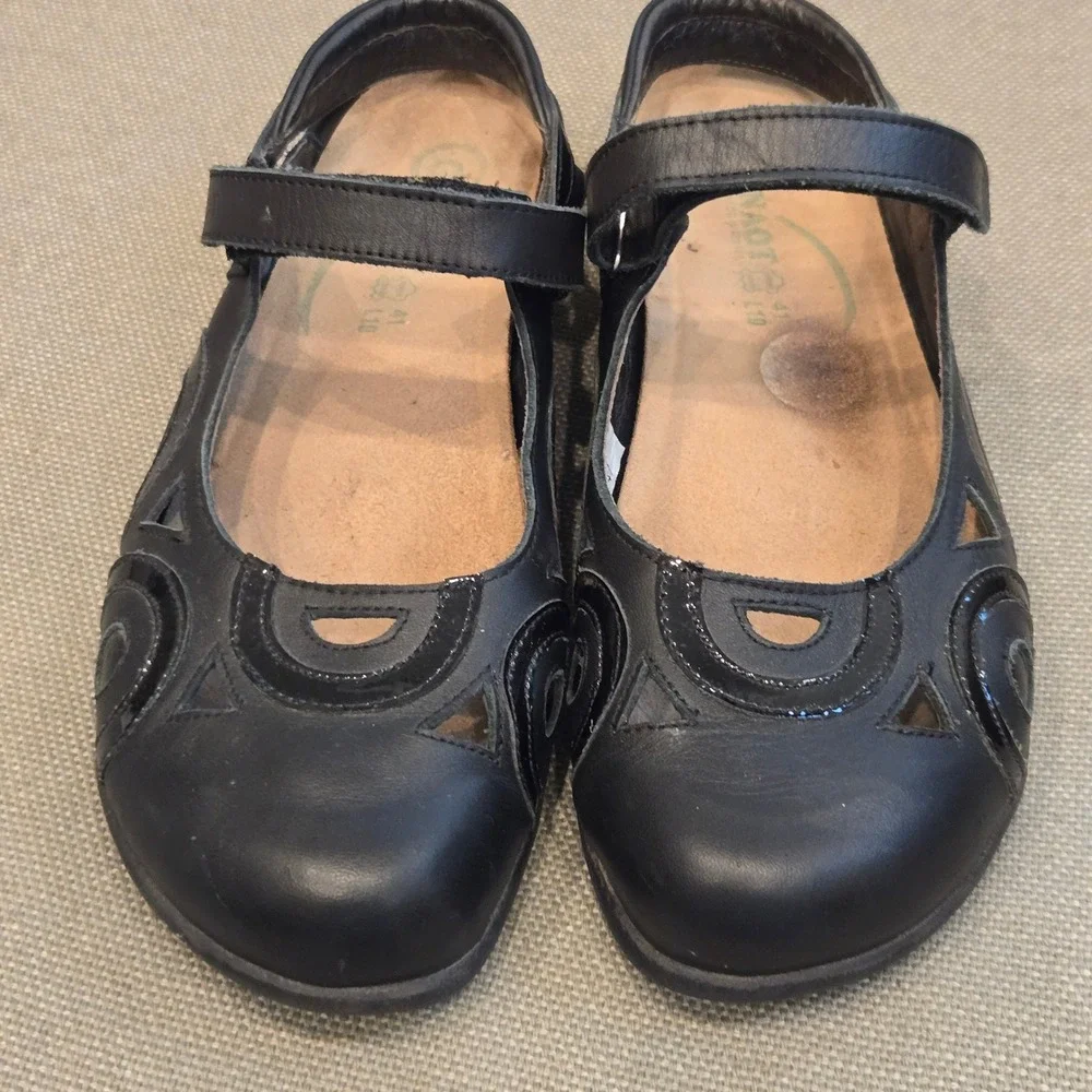 Naot Rongo Mary Jane Shoes Womens 41 / 10 Black Leather +Patent Comfort Strap